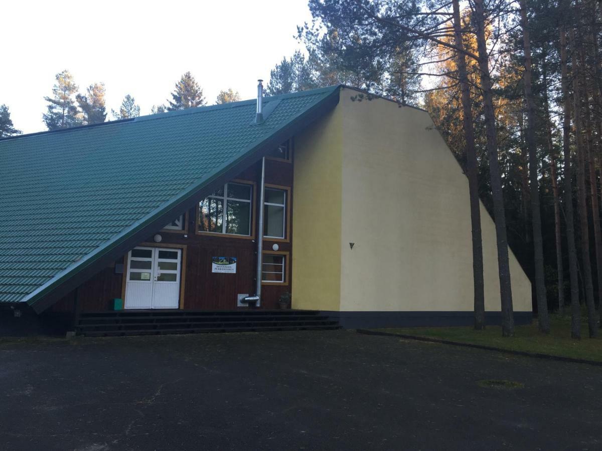 Maennisalu Holiday Centre Вызу Экстерьер фото