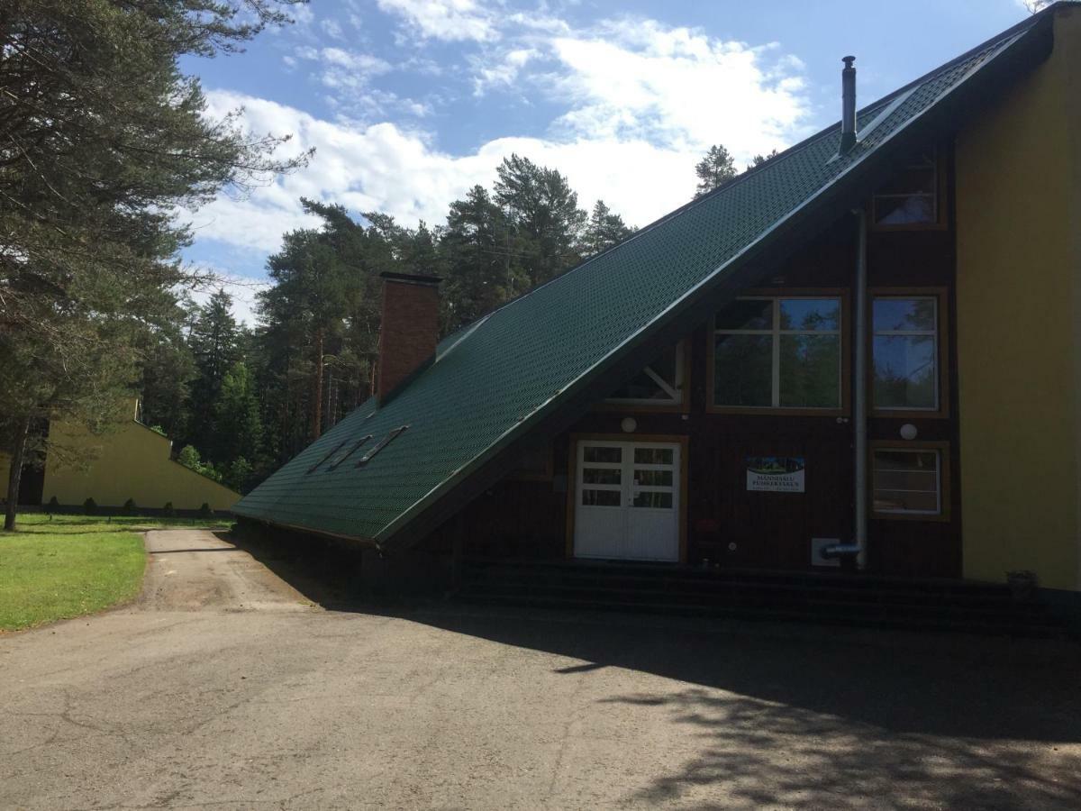 Maennisalu Holiday Centre Вызу Экстерьер фото